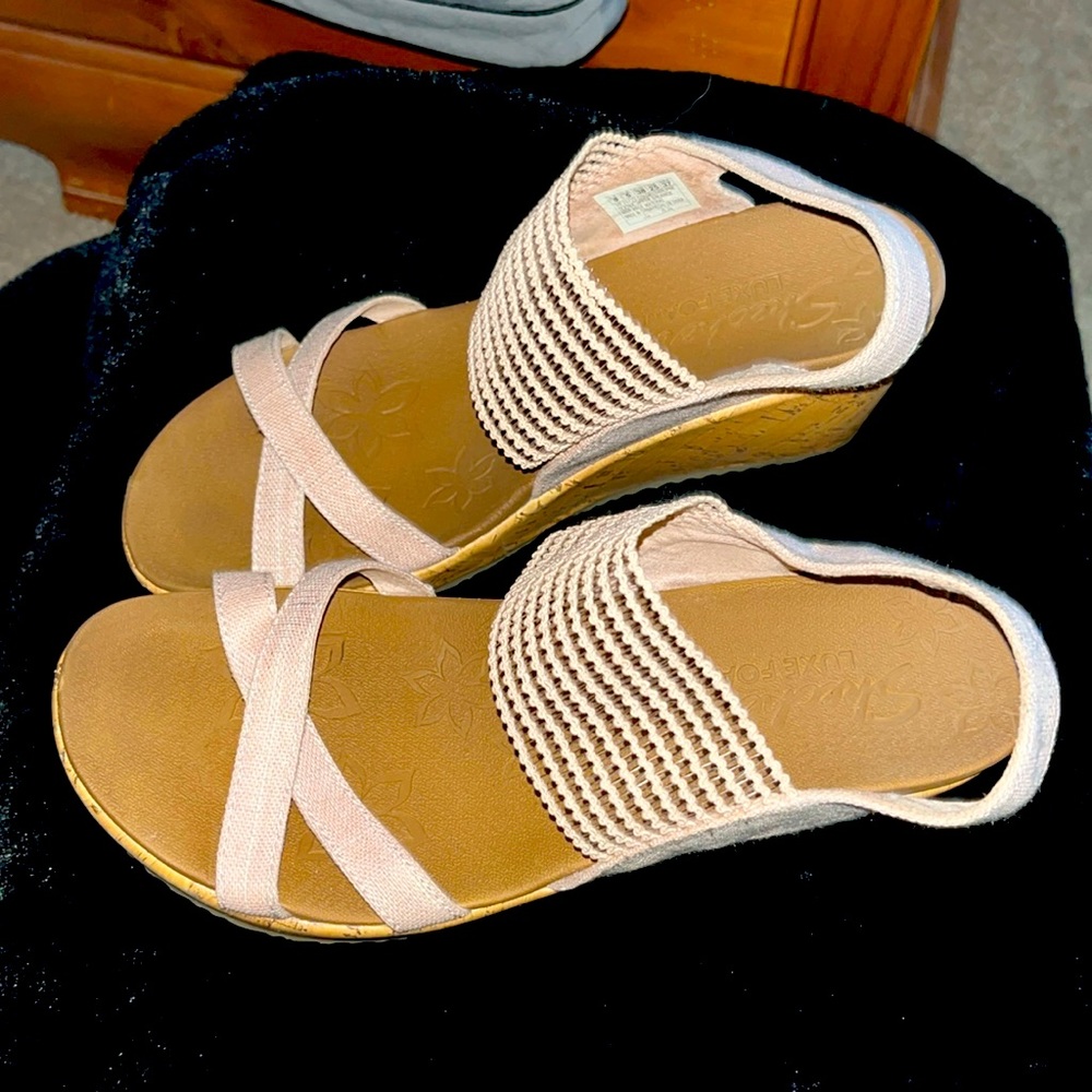 Skechers luxe foam wedge sandal